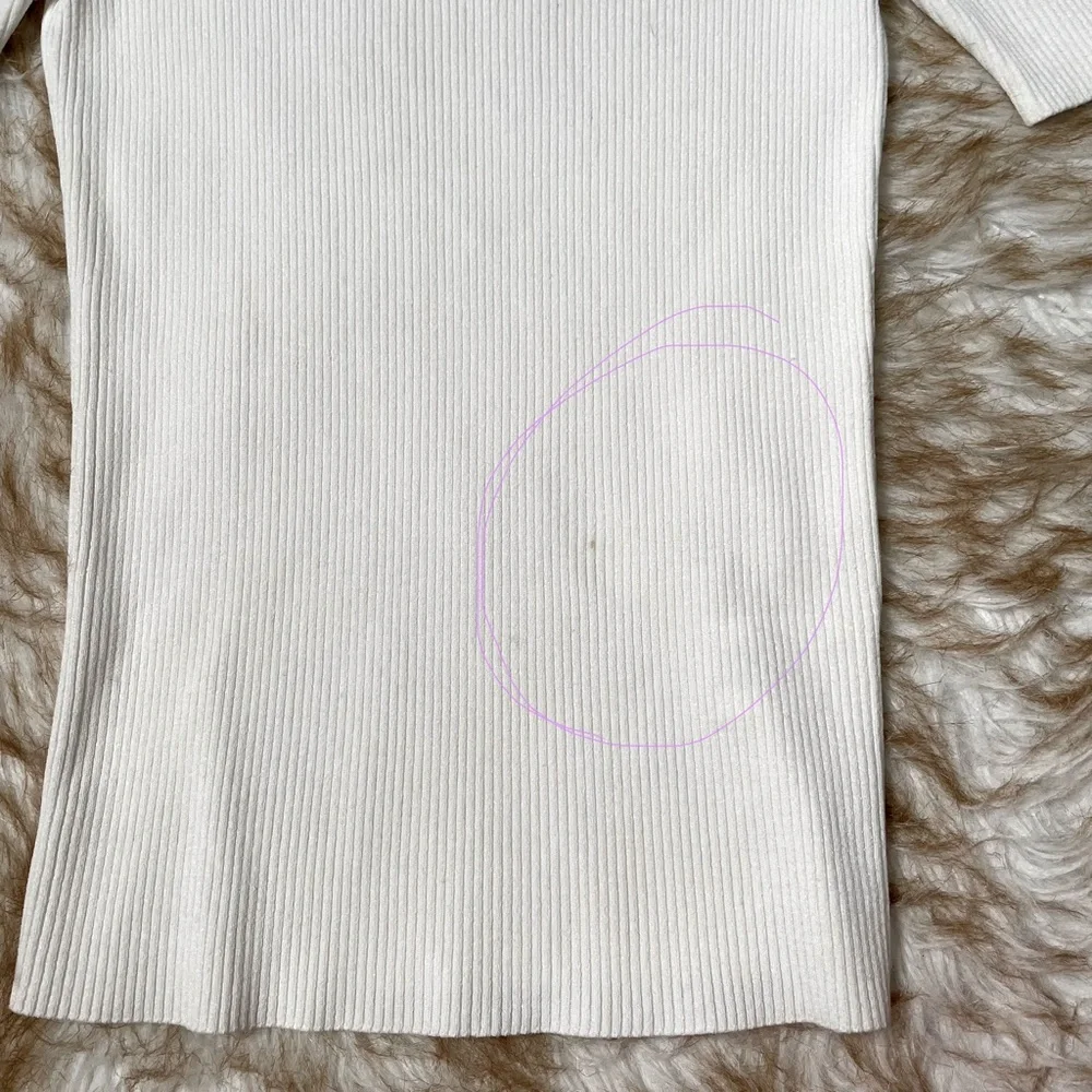 Tory Burch Logo Button ribbed short sleeve sweater - Picture 8 of 8
